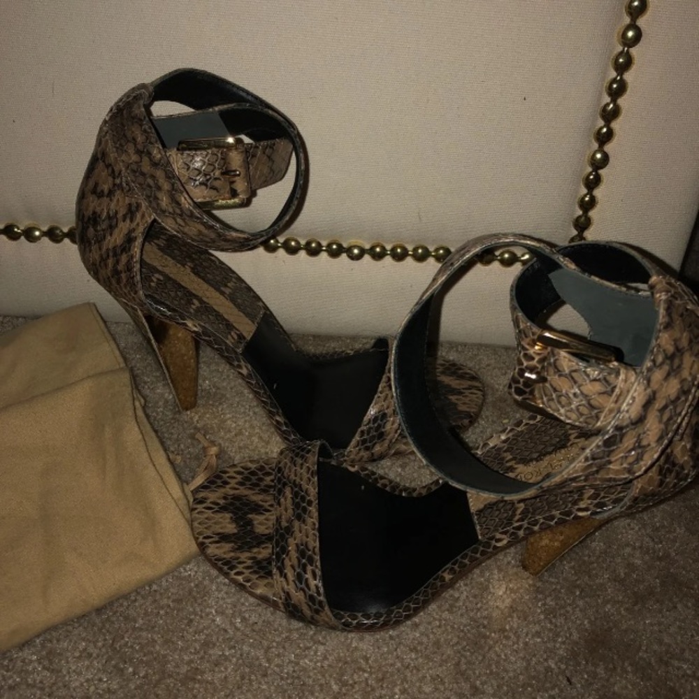 Shoes - Picture 3 of 5